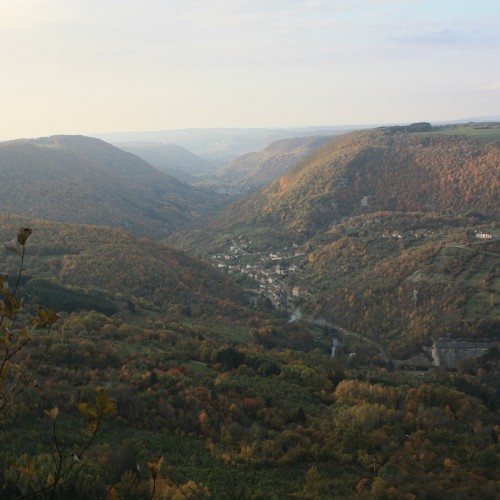 VALLEE DE LA LOUE POINT VUE ROCHE AU MOINES