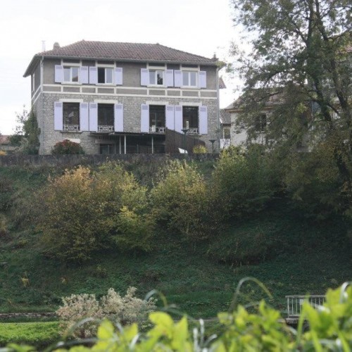 gîte les hauts de la loue extérieur